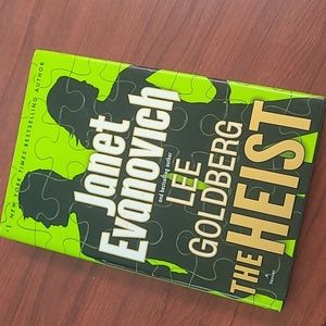 Janet Evanovich The Heist hard cover 2013 edition book novel
